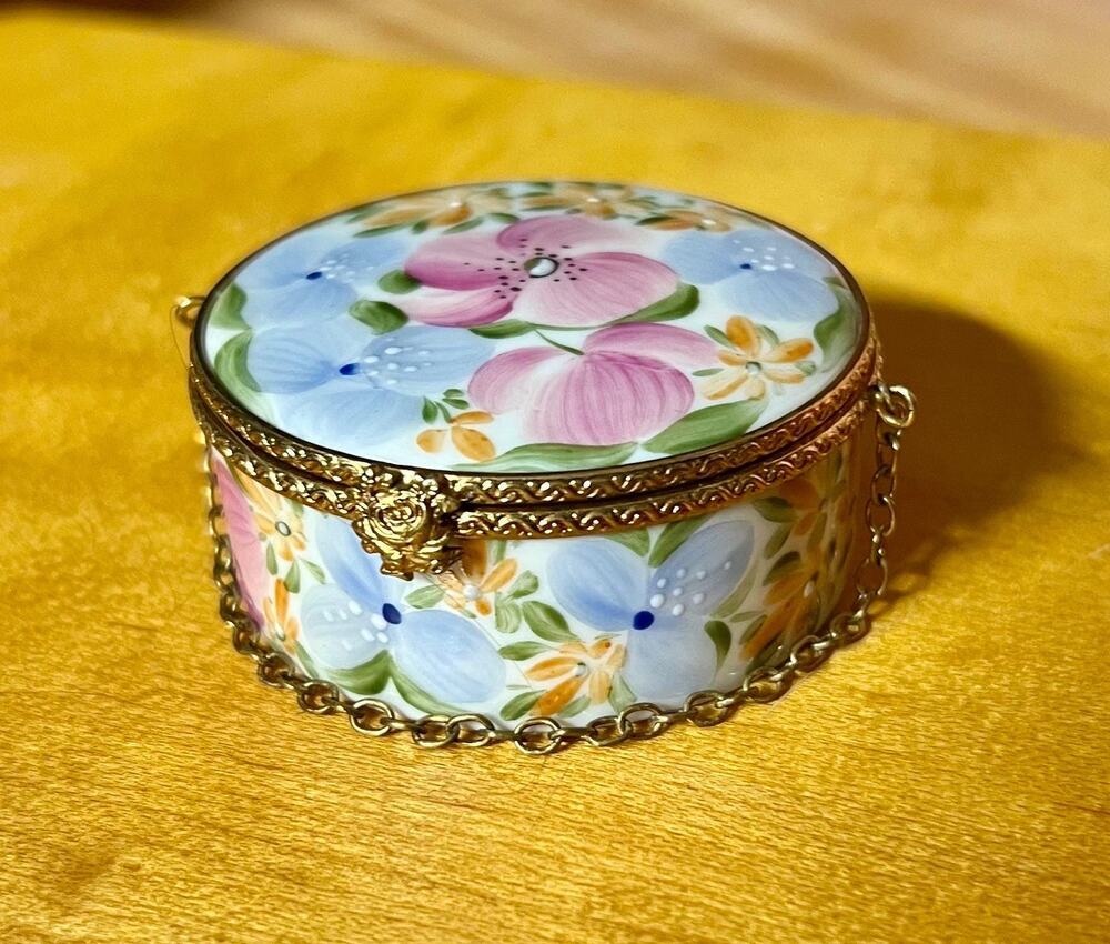 Vintage Limoges France Hand Painted Porcelain Trinket Box Peint Main Signed GS